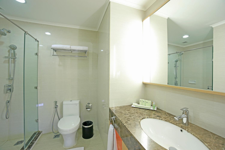 Bathroom 19