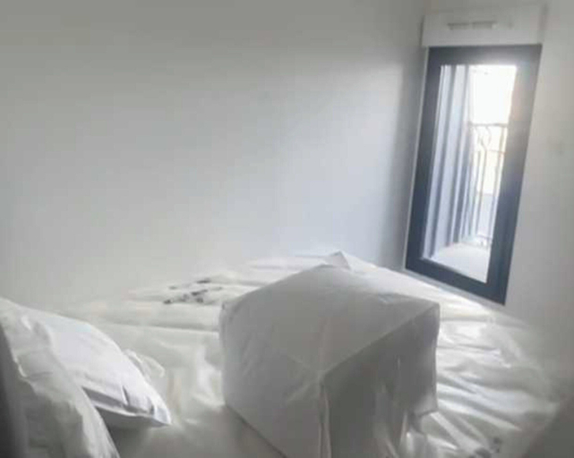 Room 5, Elegant Appt - 3bdr/8p - Near Paris & La Defense, Hauts-de-Seine