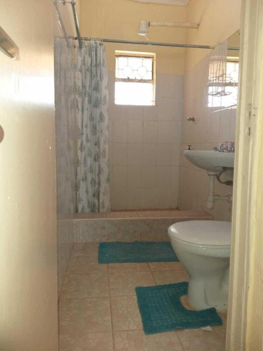 Bathroom 3, Savannah Garden Resorts Limited, Langata