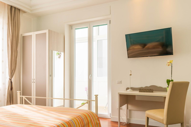 Bedroom 3, Panacea, Salerno