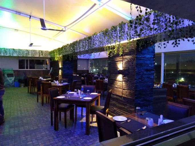 Food & Drinks 4, Hotel Solitaire, Indore