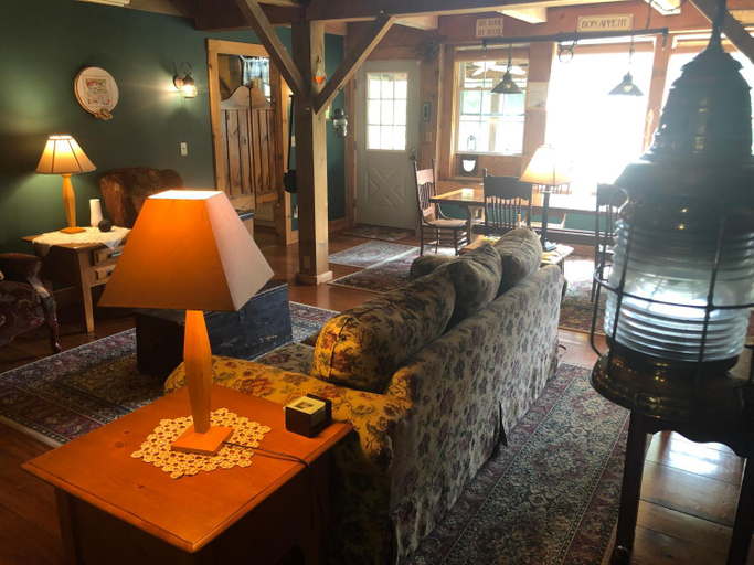 Food & Drinks, Yellow Barn Estate, Tompkins
