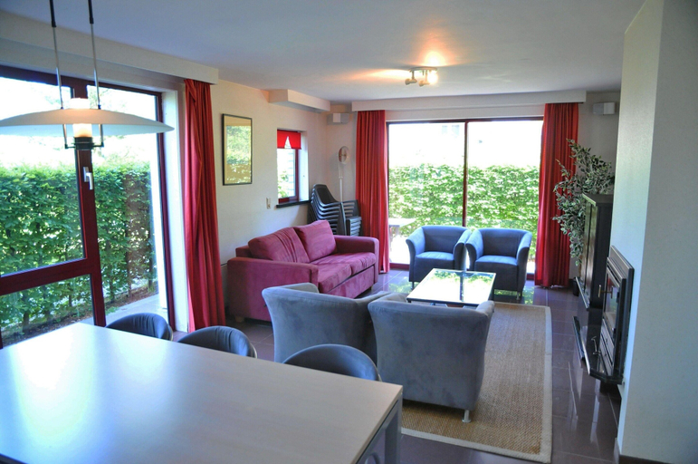 Others 5, Apt w Fireplace Garden, Luxembourg