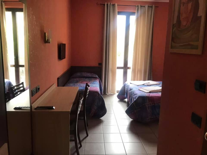 Bedroom 4, Hotel ristorante Due Platani, Lecco