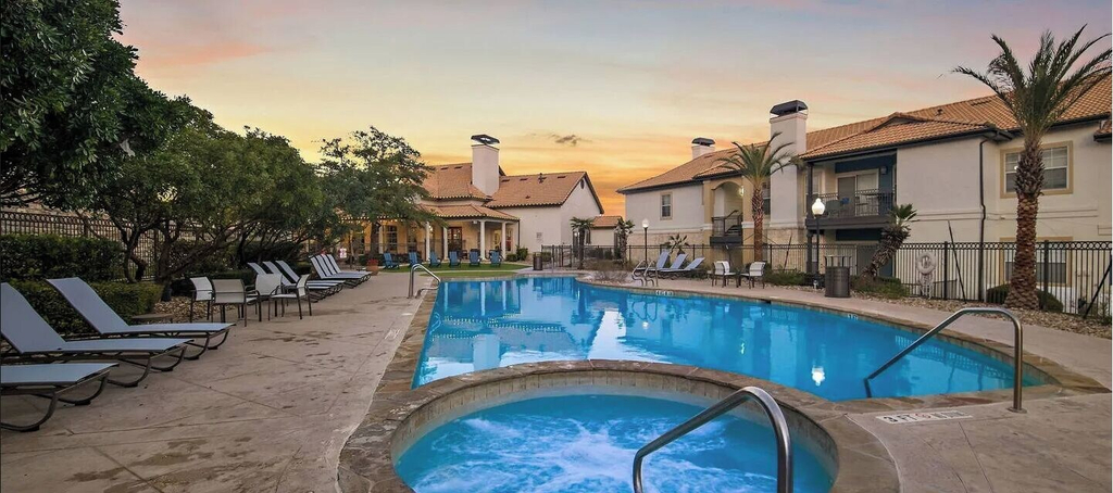 Primary image, Landing San Antonio Far North Central, Bexar