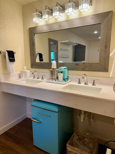 Bathroom 3, Rodeway Inn & Suites Williams Downtowner-Rte 66, Coconino