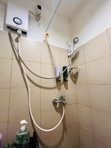 Bathroom, Balai Nami, Lapu-Lapu City
