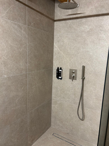 Bathroom 3, Agiannorema, Central Greece