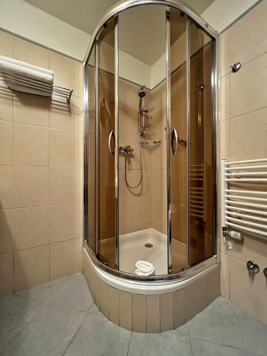 Bathroom 4, President Hotel Montfort, Poprad