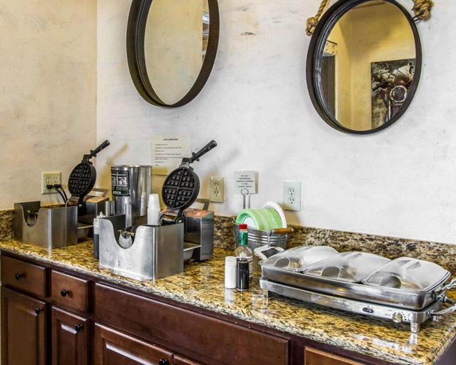 Food & Drinks 5, Rodeway Inn & Suites Williams Downtowner-Rte 66, Coconino