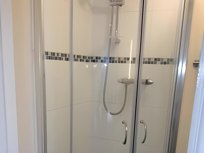 Bathroom 3, The Anchor Inn, Lincolnshire