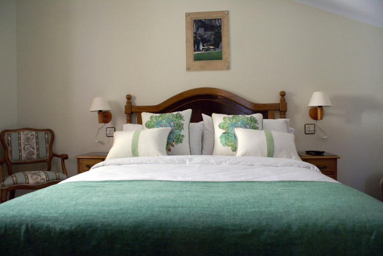 Bedroom 2, Casa Rural Priena, Asturias