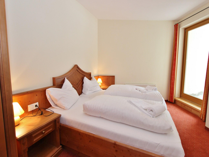 Bedroom 2, Detached Chalet in Saalbach, Zell am See