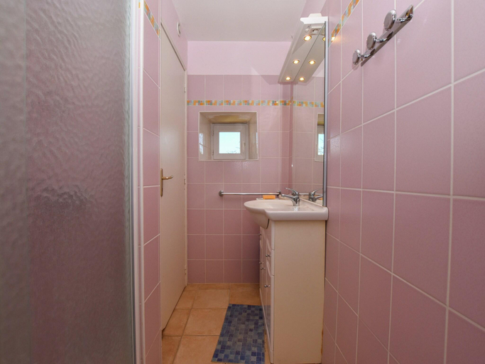 Others 4, Charming Stay in Montfaucon, Lot