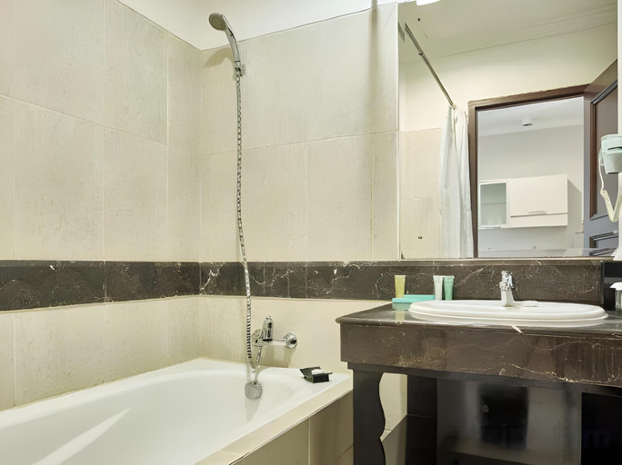 Bathroom 11