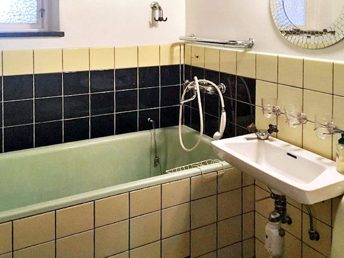 Bathroom 3, Vintage Forest Retreat-By Traum, Malung