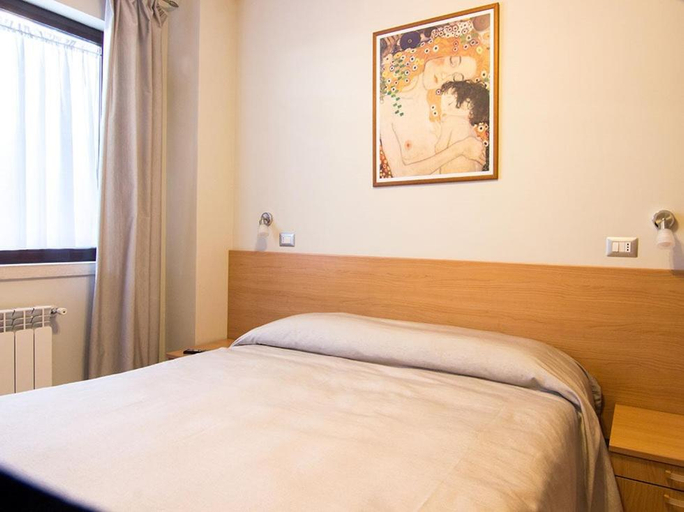 Others 5, Chez Nous, Frosinone