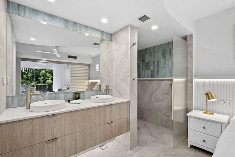 Bathroom 5, French Quarter by Stay Noosa, Noosa - Noosa-Noosaville