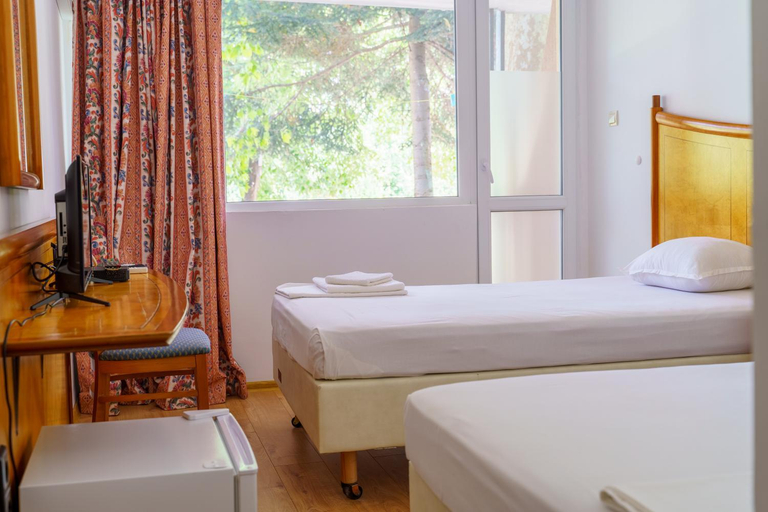 Bedroom 2, Hotel NAVI, Shabla