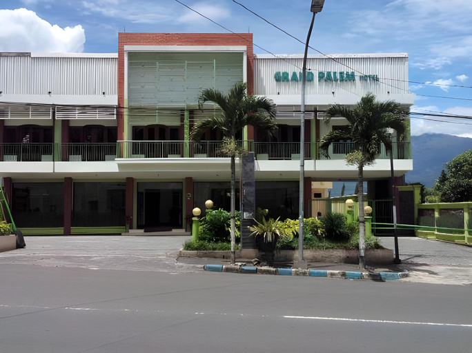 Exterior & Views, Hotel Grand Palm, Malang