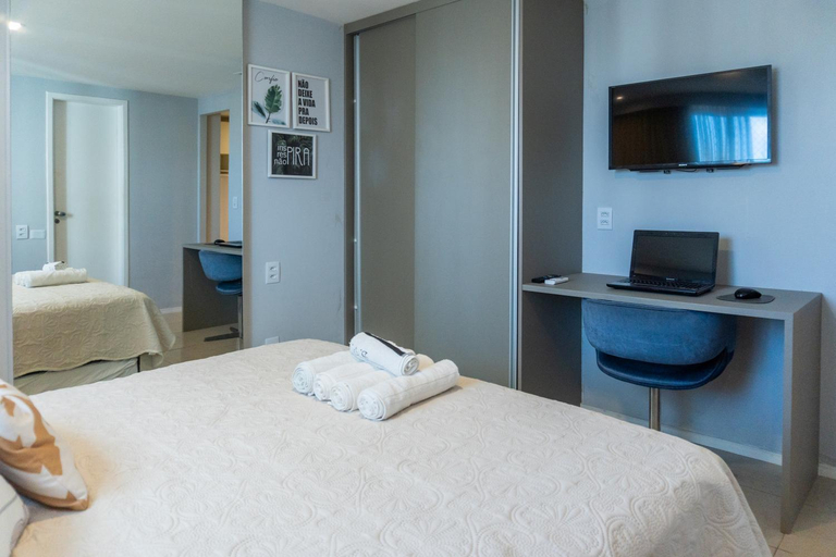 Bedroom 3, Flat Quarto e Sala, 400 metros da Praia de Boa Viagem, com Piscina, Wi-Fi 220Mbps, Recife