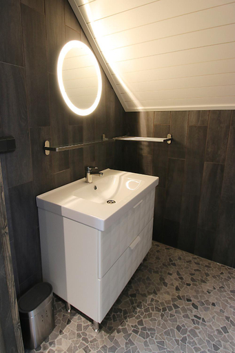Bathroom 3, Aurora Pyramid Glass Igloos, Lapland