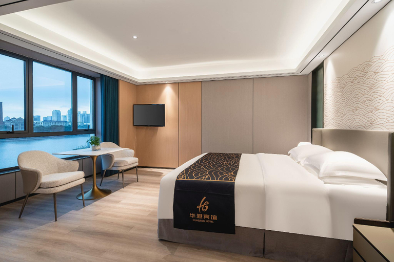 Bedroom, Ningbo Huagang Bund Hotel, Ningbo