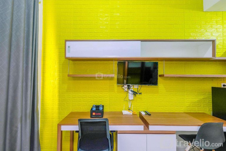 Others 4, Cozy Studio with Bunk Bed at Dave Apartment near UI By Travelio, Depok