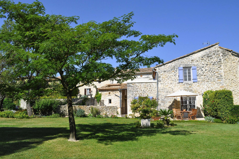 Others 5, Charming Stone House with Terrace, Gard