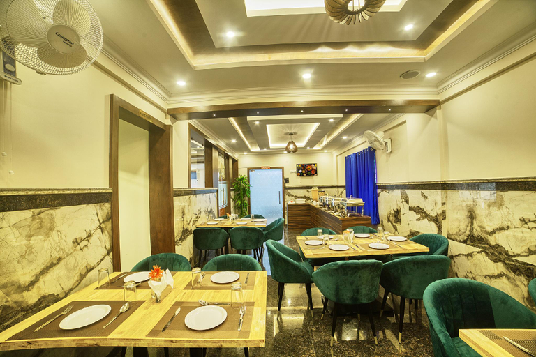 Food & Drinks 5, SM Royal stay, Bangalore Rural