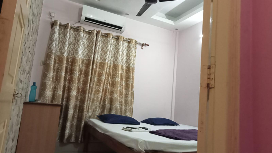 Bedroom, The Orchid Inn, South 24 Parganas