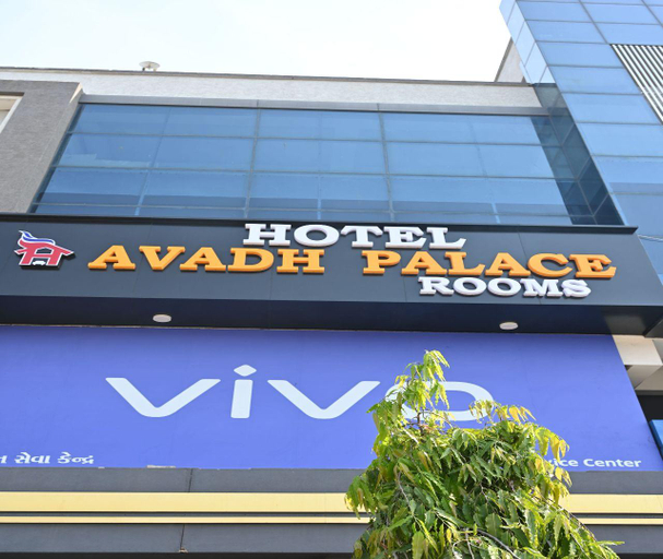 Exterior & Views 2, Hotel Avadh Palace, Ahmadabad