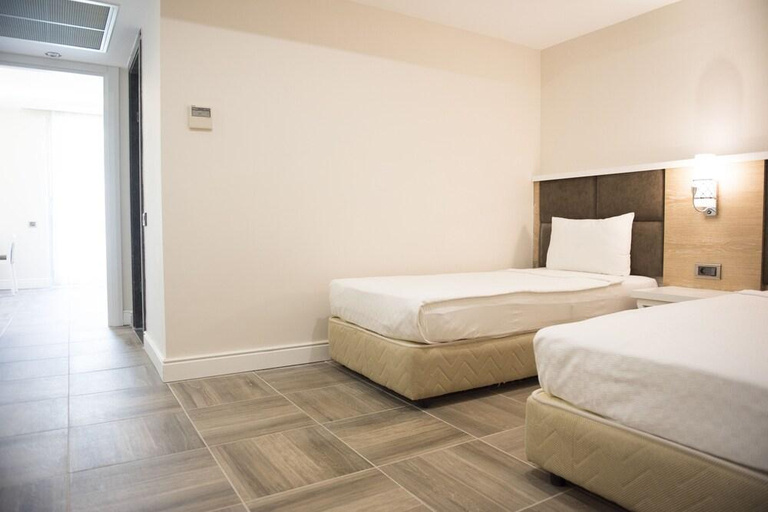 Bedroom 2, Selcukhan Hotel, Antalya