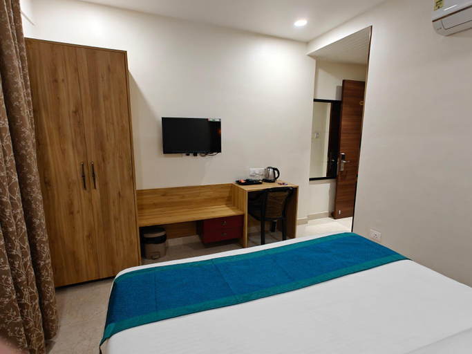 Bedroom 2, Hotel Utsav Grand, Varanasi
