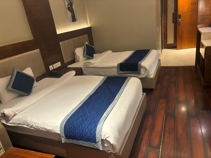 Bedroom 5, Magic Leaf, Varanasi
