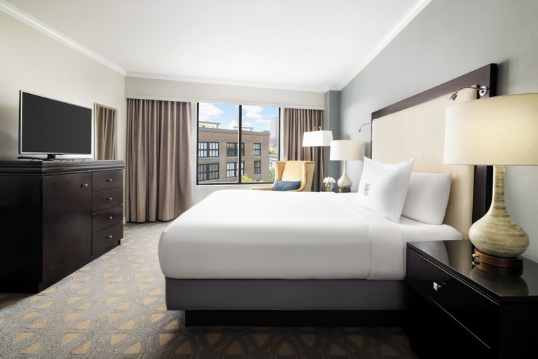 Bedroom 2, The Riverfront Hotel New Orleans, Orleans