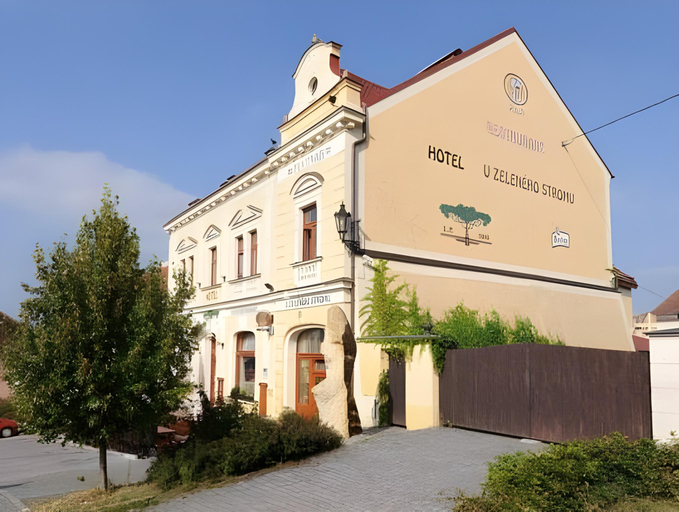 Exterior & Views 1, Hotel U Zeleneho Stromu, Plzeň - jih