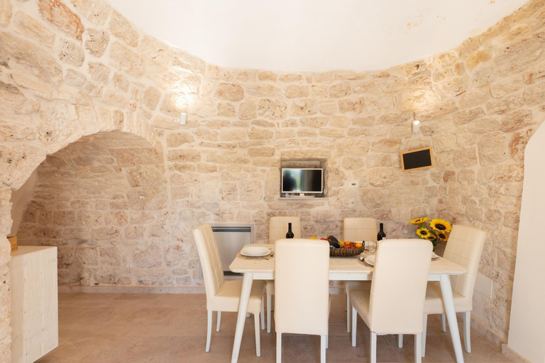 Room 2, Trulli Aletheia con Piscina Privata, Brindisi