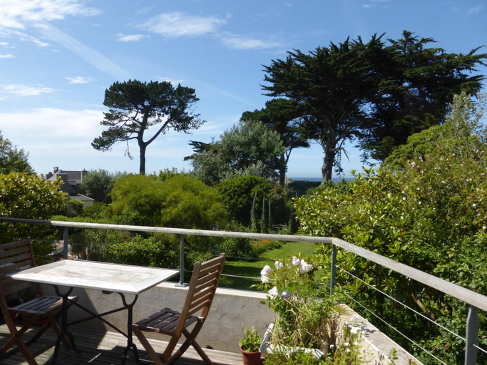 Others 3, Villa in Port Blanc with Sea View, Côtes-d'Armor