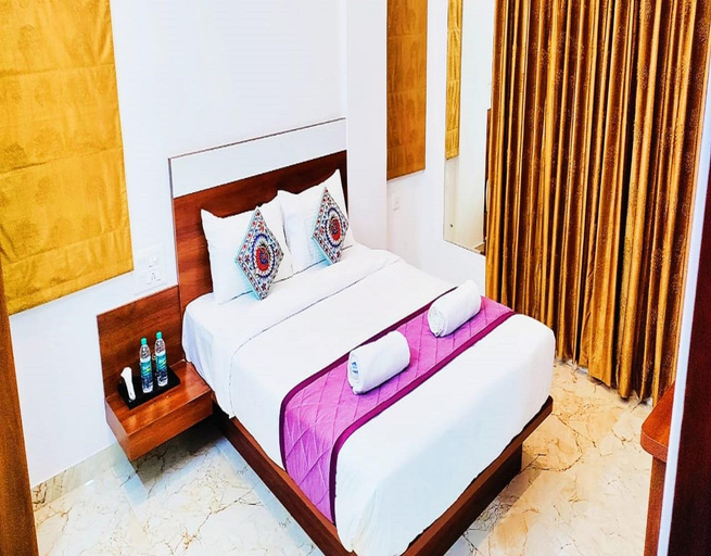 Bedroom 3, Keerthis Royal Suites, Bangalore