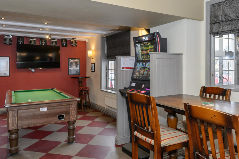 Food & Drinks 5, Balfour Arms, Devon