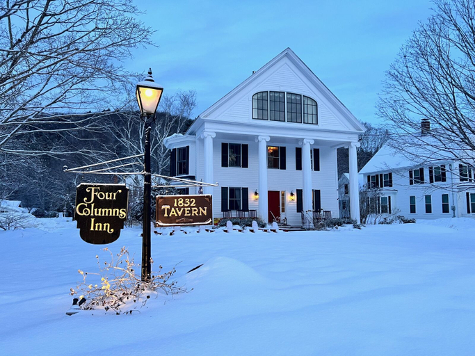 Exterior & Views 2, Four Columns Inn, Windham