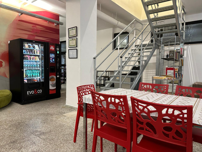 Food & Drinks 3, Cconforthotels Host Bari Centrale, Bari
