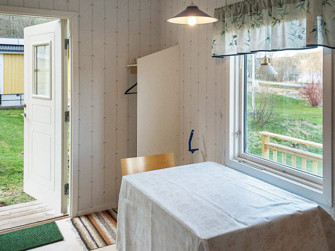 Bedroom 2, person holiday home in HALLEVADSHOLM-By Traum, Munkedal