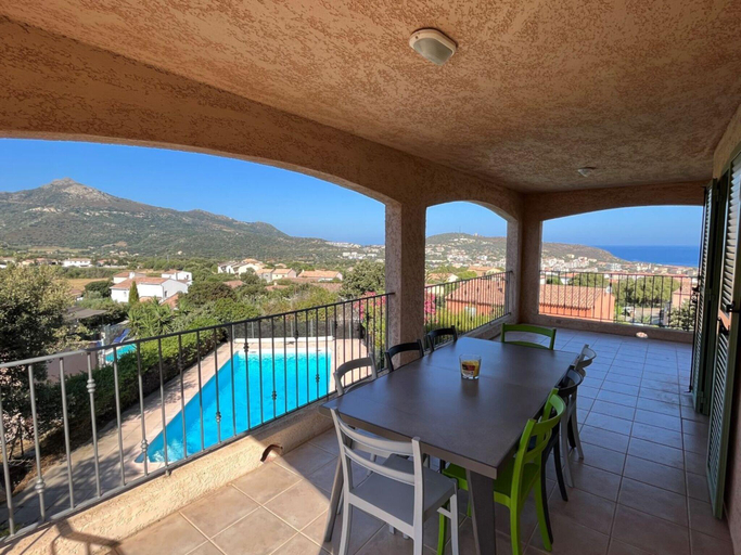 Others 4, Superb villa with sea view and private pool, Haute-Corse