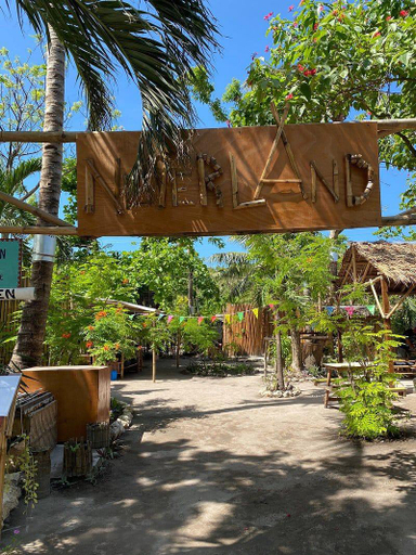 Others 5, Georgia's Neverland Hostel, Daanbantayan