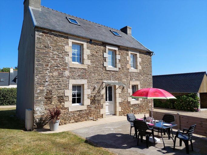 4, Stone House near Penze River and Morlaix Bay, Finistère