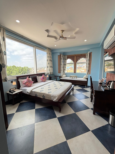 Bedroom 3, Kankariya Heritage - A boutique Stay & Rooftop (Est. 1955), Jodhpur