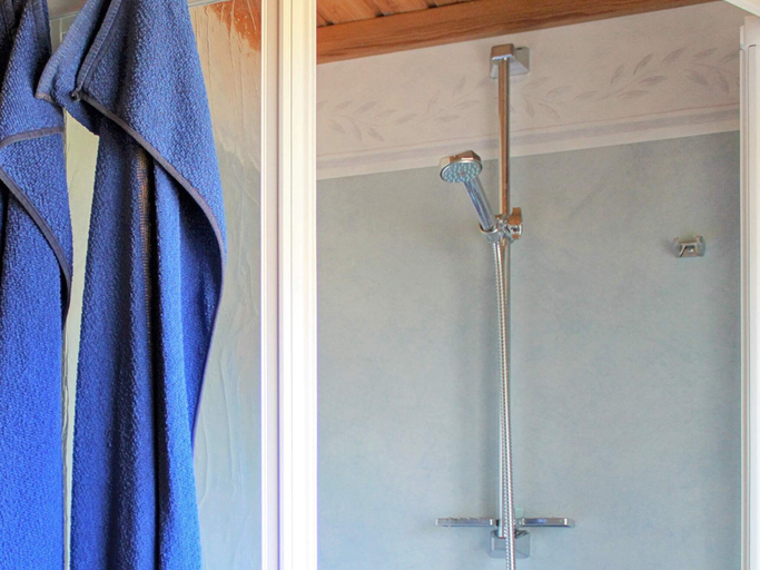 Bathroom, Scenic Lakeside Cottage-By Traum, Lidköping