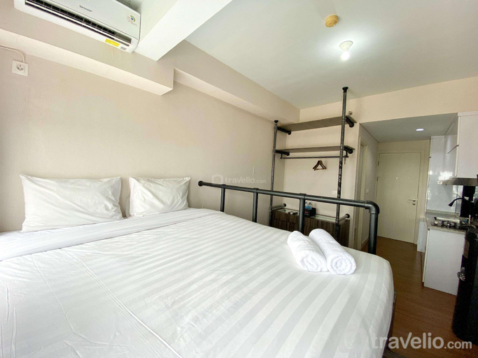 Bedroom 2, Minimalist Studio at Patraland Urbano By Travelio, Bekasi